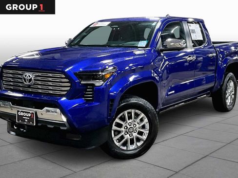 Certified 2025 Toyota Tacoma Limited image 1