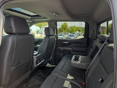 Used 2021 Chevrolet Silverado 1500 LTZ w/ Technology Package AWD/4WD image 10
