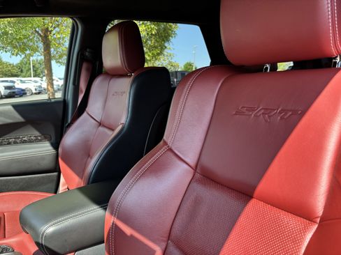 Used 2022 Dodge Durango SRT w/ Premium Interior Group AWD/4WD image 17