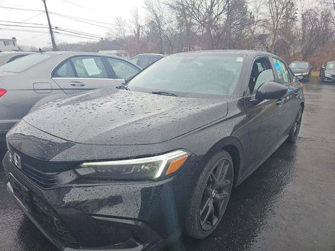 Used 2023 Honda Civic Sport image 4