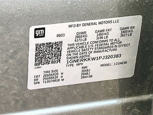 Used 2023 Chevrolet Traverse Premier image 35