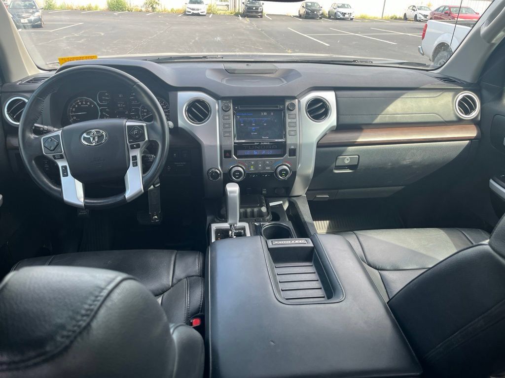 Used 2018 Toyota Tundra Limited w/ Limited Premium Package AWD/4WD image 27