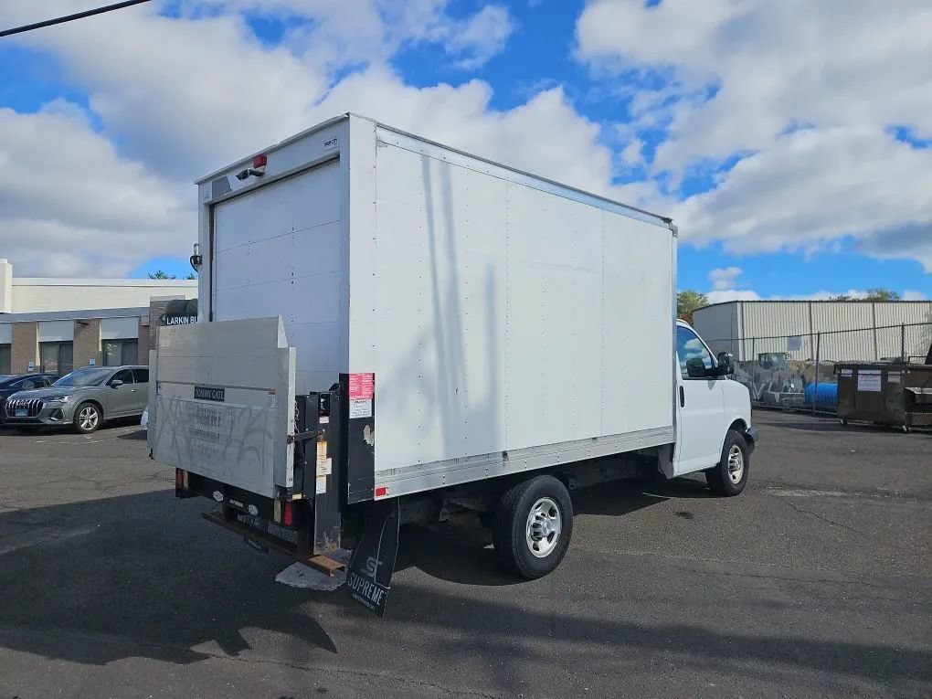 Used 2020 Chevrolet Express 3500 RWD image 8