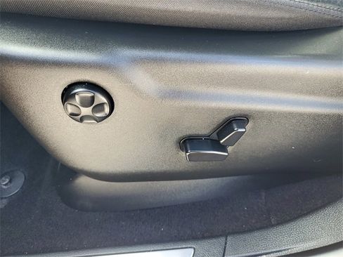 Used 2020 Jeep Grand Cherokee Limited X image 24