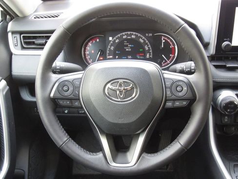 Used 2024 Toyota RAV4 XLE w/ Convenience Package image 23