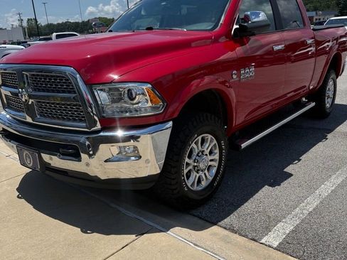 Used 2018 RAM 2500 Laramie AWD/4WD image 4