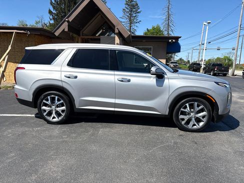 Used 2022 Hyundai Palisade SEL w/ 8P Bench Seat Package image 4