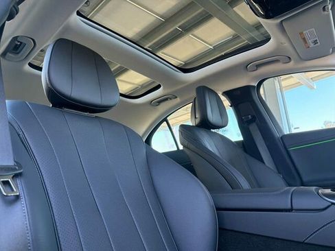 Used 2025 Mercedes-Benz E 350 Sedan image 20