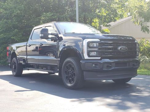 Used 2024 Ford F250 Lariat w/ Black Appearance Package AWD/4WD image 3