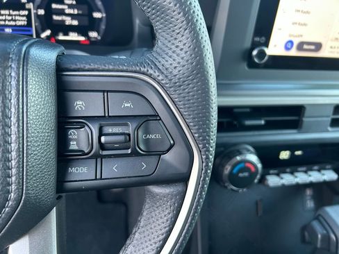 Used 2025 Toyota Tacoma TRD Off-Road image 23