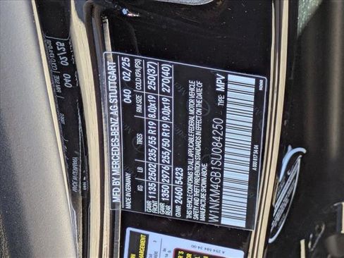 Certified 2025 Mercedes-Benz GLC 300 image 27