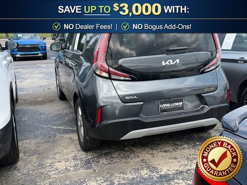 Used 2023 Kia Soul LX w/ LX Technology Package FWD image 5