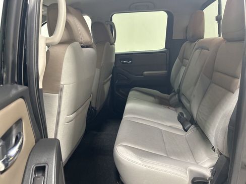 Used 2022 Nissan Frontier SV image 24