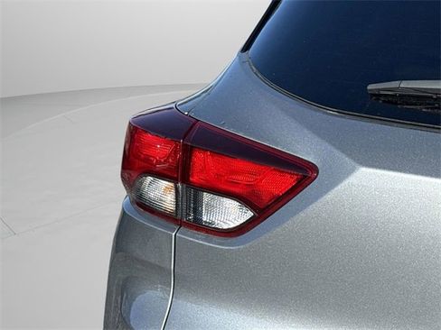 Used 2024 Chevrolet TrailBlazer LT w/ LT Cold Weather Package image 22