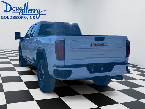 New 2026 GMC Sierra 2500 Denali w/ Denali Reserve Package image 3