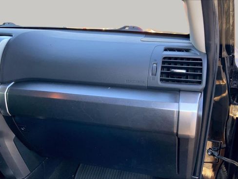 Used 2021 Toyota 4Runner SR5 Premium w/ Moonroof Package RWD image 16