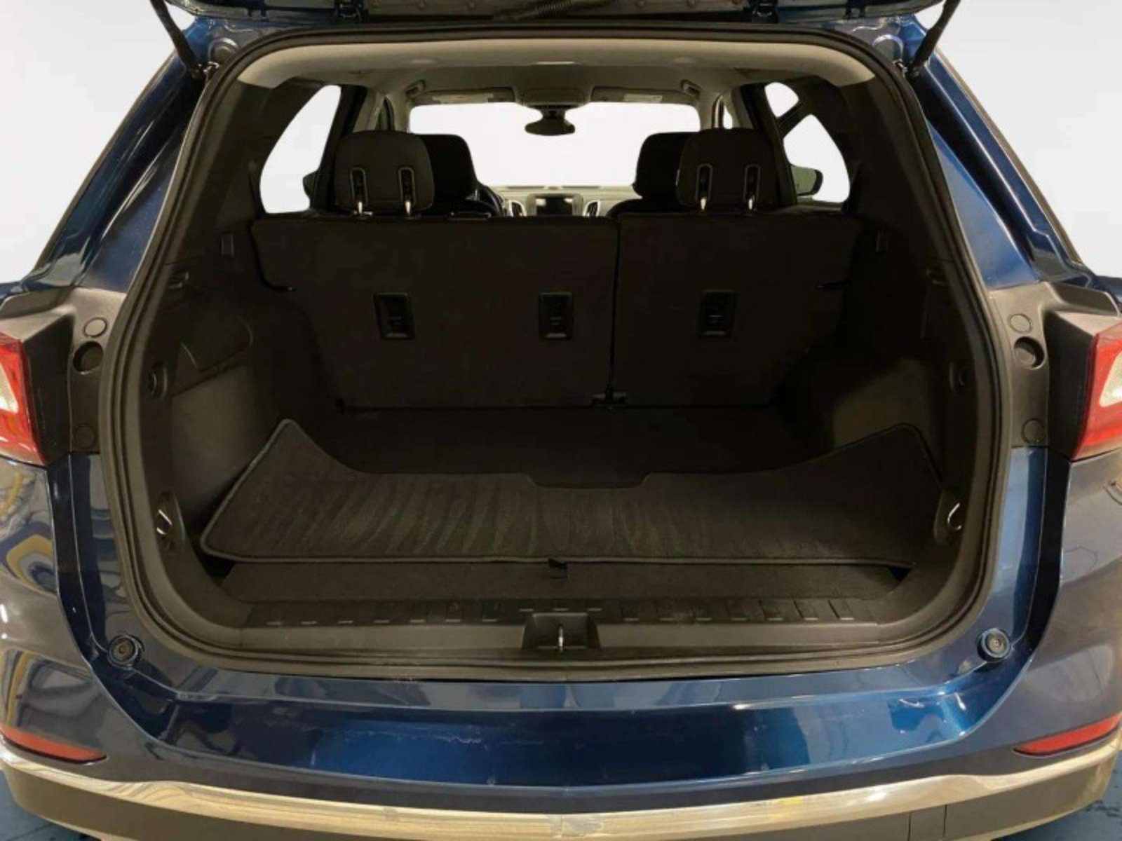 Used 2020 Chevrolet Equinox LT AWD/4WD image 35