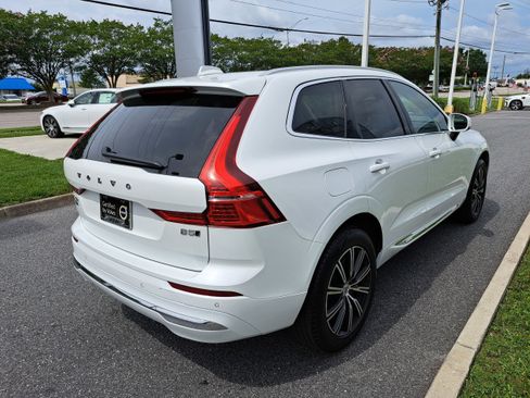 Used 2022 Volvo XC60 B5 Inscription w/ Climate Package image 5