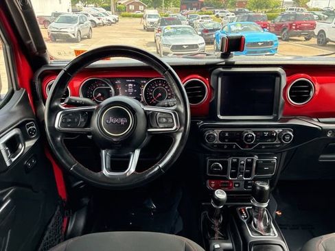 Used 2018 Jeep Wrangler Unlimited Rubicon AWD/4WD image 22