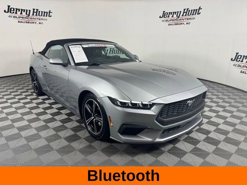 Used 2025 Ford Mustang Premium RWD image 6
