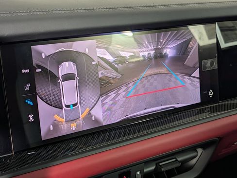 New 2026 Porsche Cayenne GTS AWD/4WD image 32
