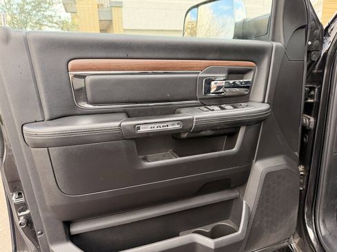 Used 2016 RAM 2500 Laramie image 9