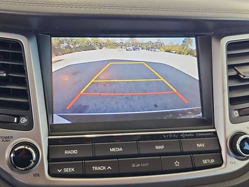 Used 2018 Hyundai Tucson SEL Plus FWD image 17