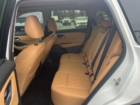 Certified 2023 Nissan Rogue Platinum w/ Platinum Premium Package image 10