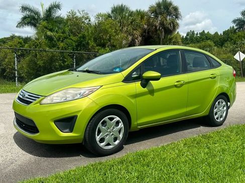 Used 2012 Ford Fiesta SE FWD image 8