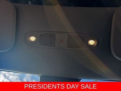 Used 2023 Tesla Model Y Long Range image 31