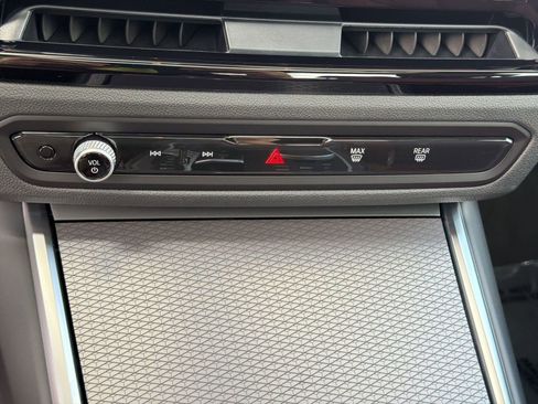 New 2026 BMW 330i Sedan w/ M Sport Package RWD image 18