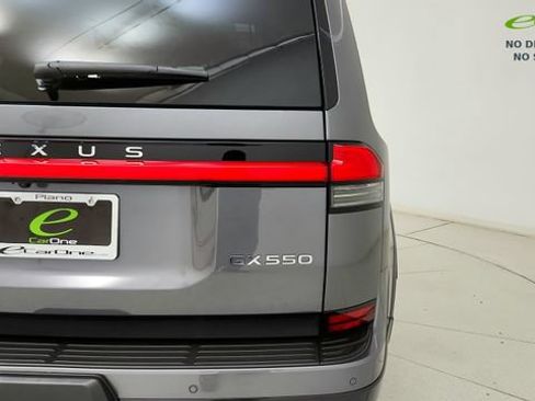 Used 2026 Lexus GX 550 w/ Accessory Package (2T) AWD/4WD image 28