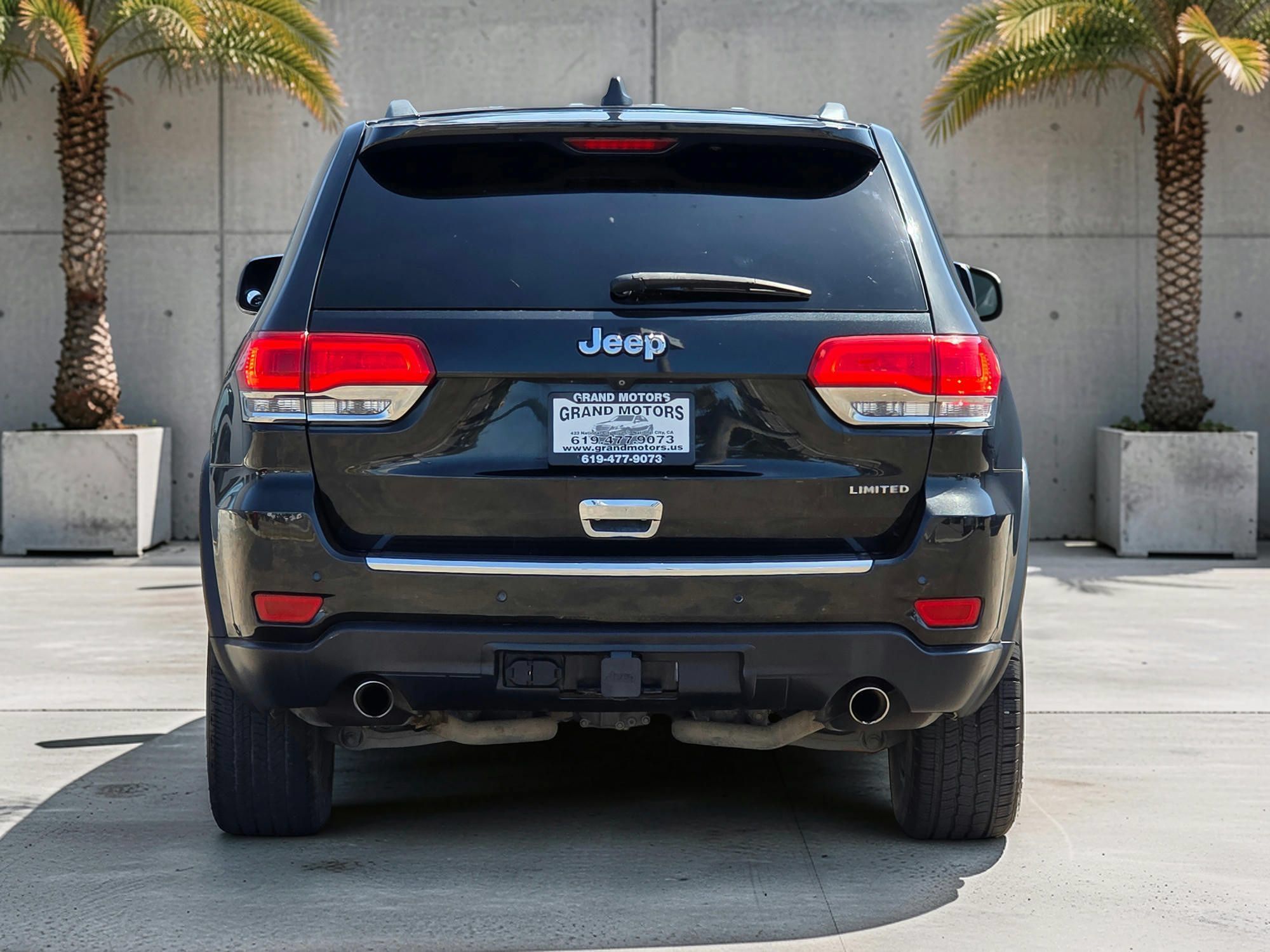 Used 2014 Jeep Grand Cherokee Limited w/ Luxury Group II RWD image 6