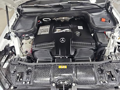 Certified 2024 Mercedes-Benz GLE 580 4MATIC image 32