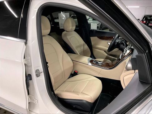 Used 2018 Mercedes-Benz C 300 Sedan image 10