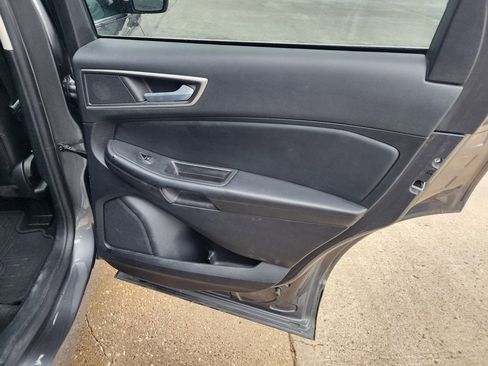 Used 2022 Ford Edge SEL w/ Convenience Package image 15