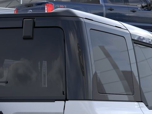 New 2026 Ford Bronco Outer Banks AWD/4WD image 25
