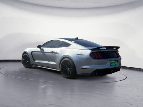 Used 2020 Ford Mustang Shelby GT350 w/ Technology Package RWD image 3