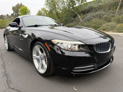Used 2012 BMW Z4 sDrive28i w/ Sport Pkg image 21
