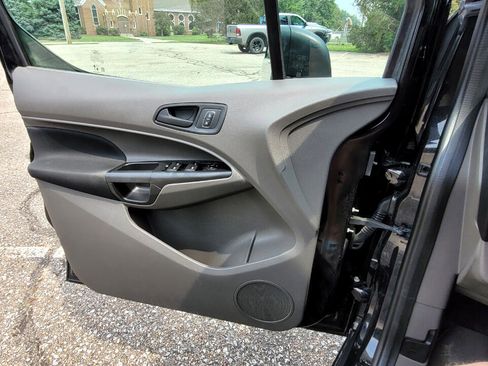 Used 2021 Ford Transit Connect XL image 12