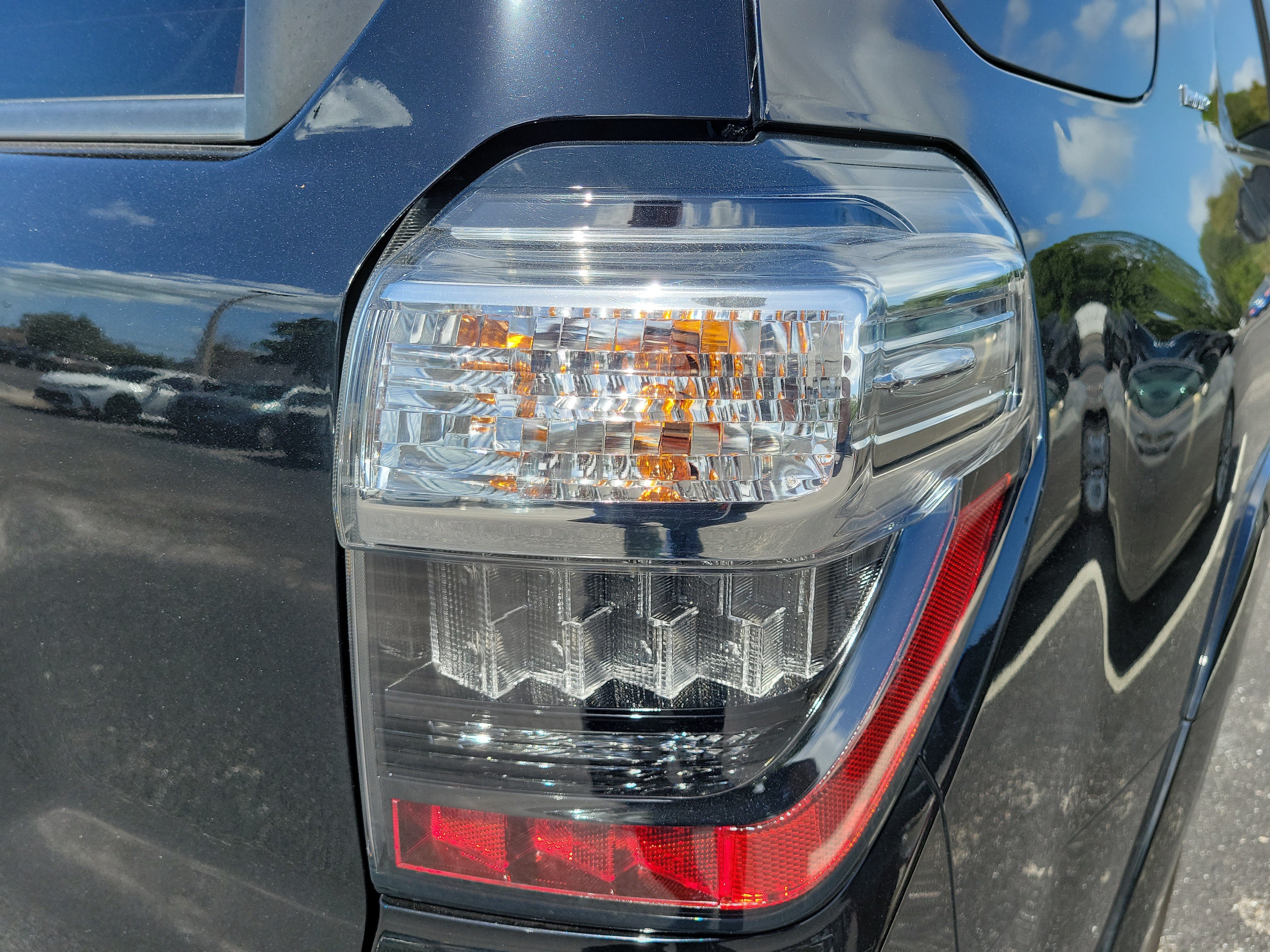 Used 2022 Toyota 4Runner Limited RWD image 10