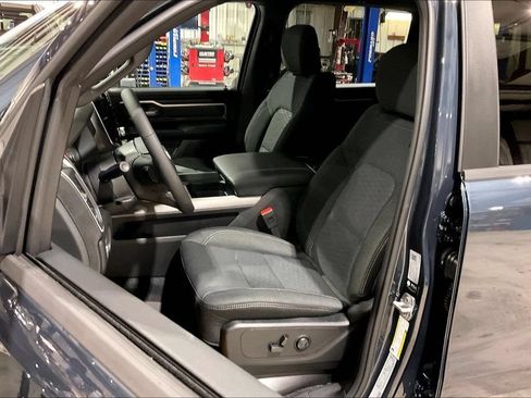 New 2026 RAM 1500 Big Horn AWD/4WD image 9