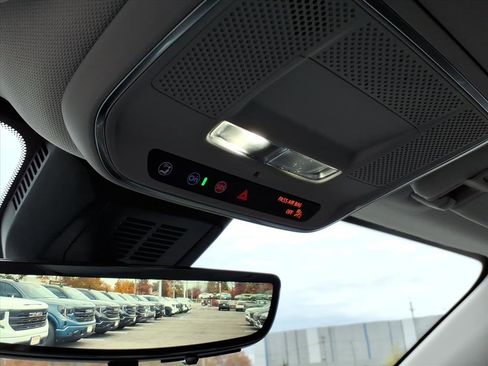 New 2026 GMC Terrain Denali w/ LPO, Floor Liner Package image 22