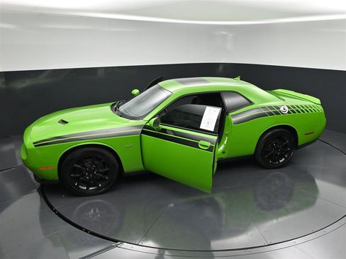 Used 2017 Dodge Challenger GT w/ GT Interior Package AWD/4WD image 36