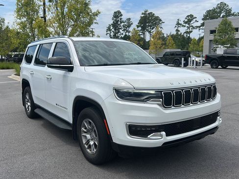 Used 2023 Jeep Wagoneer 4WD w/ Mopar Step-Up Package image 3