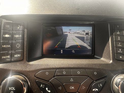 Used 2018 Ford Edge SEL image 12