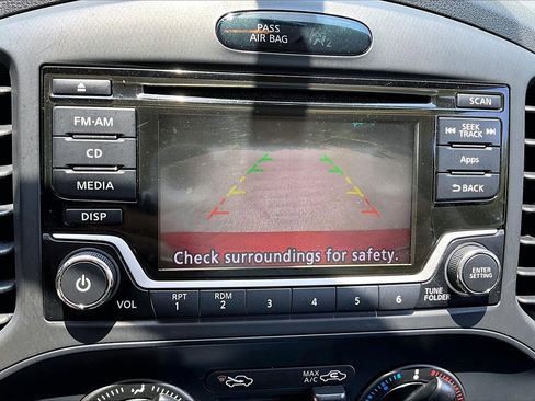 Used 2016 Nissan Juke S FWD image 13