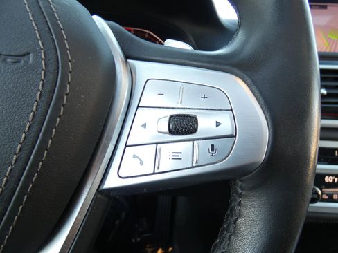 Used 2020 BMW 750i xDrive w/ Executive Package image 74