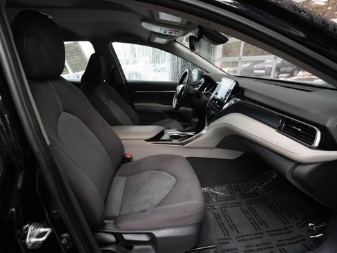 Used 2024 Toyota Camry LE w/ Convenience Package image 26