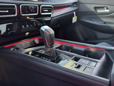 New 2026 Nissan Sentra SV w/ SV Convenience Package FWD image 19